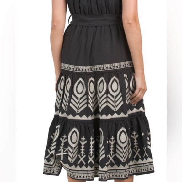 ELIE TAHARI. Navy
Tiered Midi Dress With Belt - Picture 3 of 3